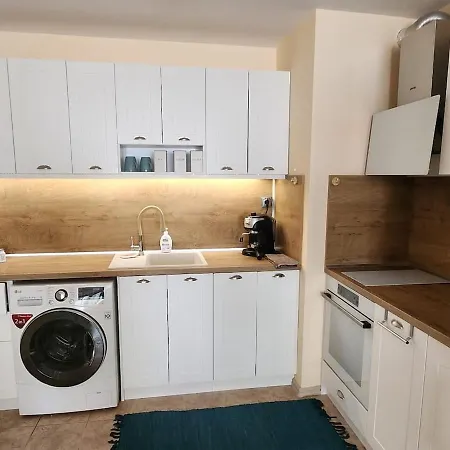 Cozy Spacious In * Warna